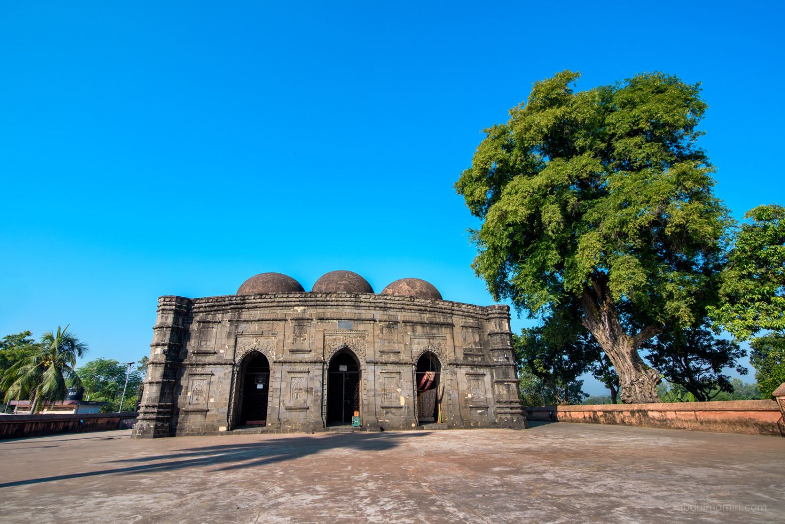 Kusumba Mosque & Aman Rice Threshing