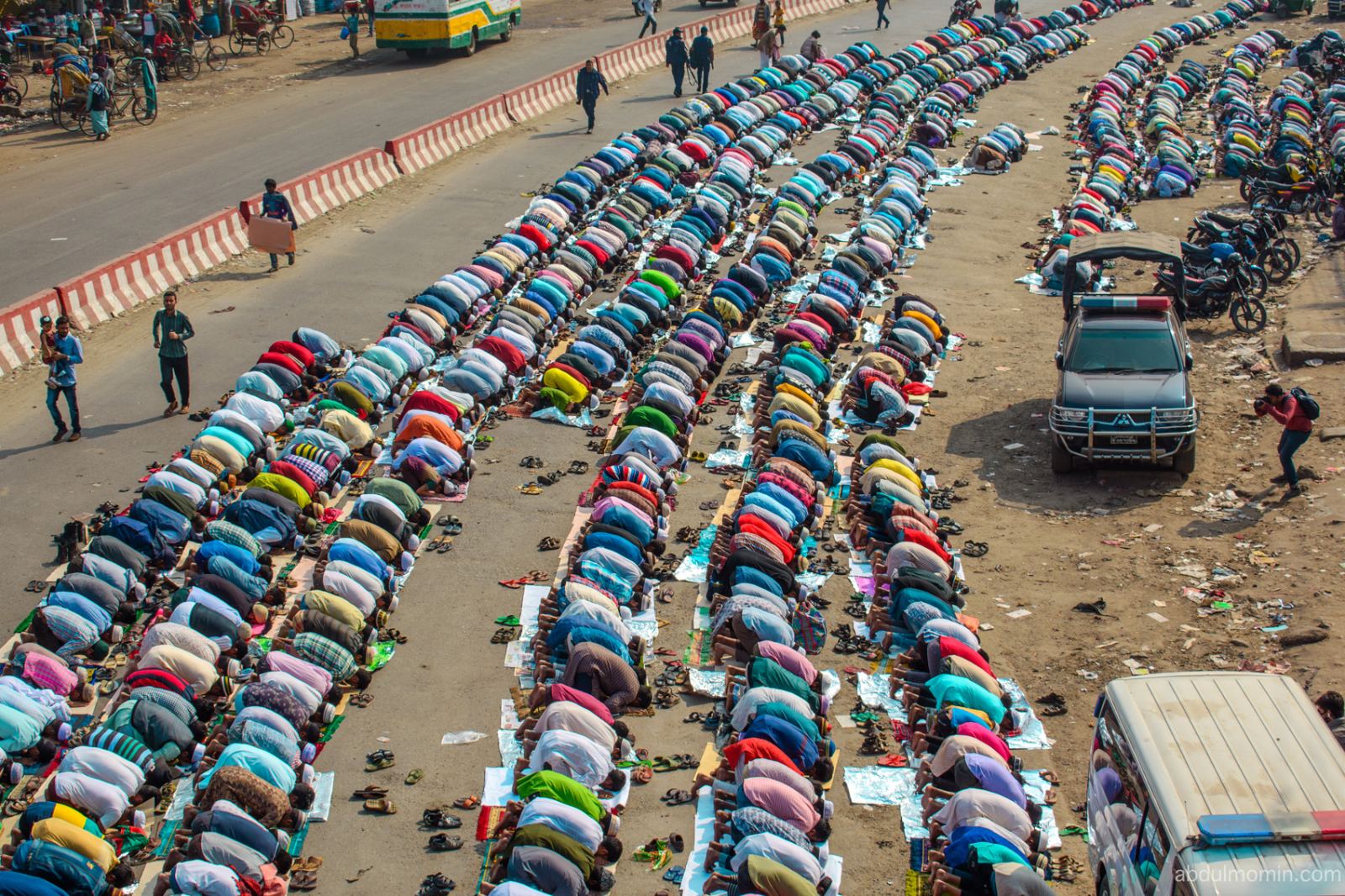 Dhaka Muslim Congregation on Street